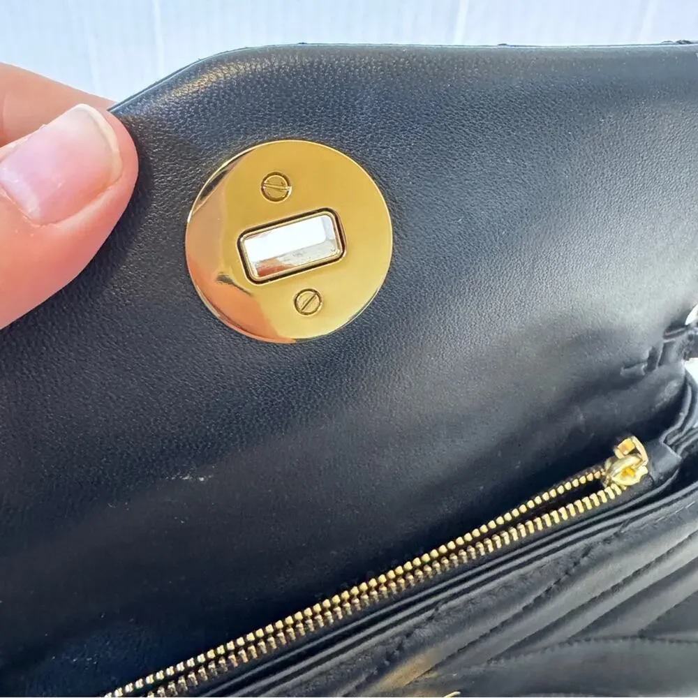 Tory Burch Black Leather Kira Quilted Crossbody Handbag Purse Gold Chain Strap